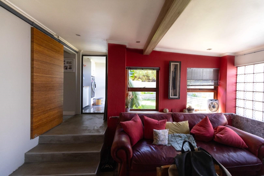 4 Bedroom Property for Sale in Sandbaai Western Cape